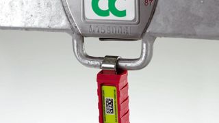 Des milliers de chariots marqués du nouveau tag RFID rouge circulent aujourd'hui en Europe. Des milliers de chariots marqués du nouveau tag RFID rouge circulent aujourd'hui en Europe.