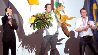 Le métier d'horticulteur, défendu cette année par douze candidats, a récompensé : Matthieu Vandamme, de la région Paca, médaille d'argent (à gauche) ; Simon Mathivet, de la région Aquitaine, médaille d'or (au centre) ; et Aurélien Rivière, du Nord-Pas-de-Calais, médaille de bronze.