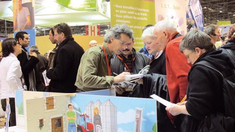 Il n'y a pas d'âge pour découvrir la prévention. Venus souvent en famille, les visiteurs du Sima ont participé aux concours et jeux proposés par la MSA.