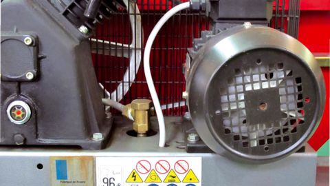 L'employeur doit informer tous ses travailleurs sur les risques pour leur santé et leur sécurité, mettre en oeuvre les mesures de prévention et donner accès au DU qui recense l'ensemble des risques identifiés.PHOTO : ODILE MAILLARD.