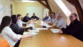 Avant l'assemblée générale, administratifs et professionnels du CDHRC ont fait le point sur le programme des essais 2014. Avant l'assemblée générale, administratifs et professionnels du CDHRC ont fait le point sur le programme des essais 2014.