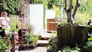 Microjardin, Green guérilla, Ville fertile, Urban farming, Design & végétal... : en 2013, architecture verte et agriculture urbaine sont deux des thèmes initiés par Jardins, jardin aux Tuileries.PHOTO : ODILE MAILLARD Microjardin, Green guérilla, Ville fertile, Urban farming, Design & végétal... : en 2013, architecture verte et agriculture urbaine sont deux des thèmes initiés par Jardins, jardin aux Tuileries.PHOTO : ODILE MAILLARD