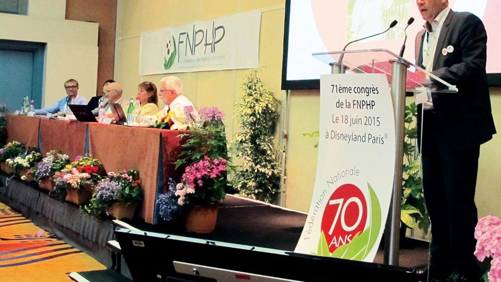 Le congrès de la FNPHP a été clôturé par le président François Félix, qui a interpellé le représentant du ministre de l'Agriculture, dépêché pour l'occasion. Le congrès de la FNPHP a été clôturé par le président François Félix, qui a interpellé le représentant du ministre de l'Agriculture, dépêché pour l'occasion.
