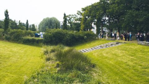 Parmi les visites proposées aux paysagistes-conseils de l'État, mi-juin à Rennes Métropole (35), le quartier des rives du Blosne à Chantepie.