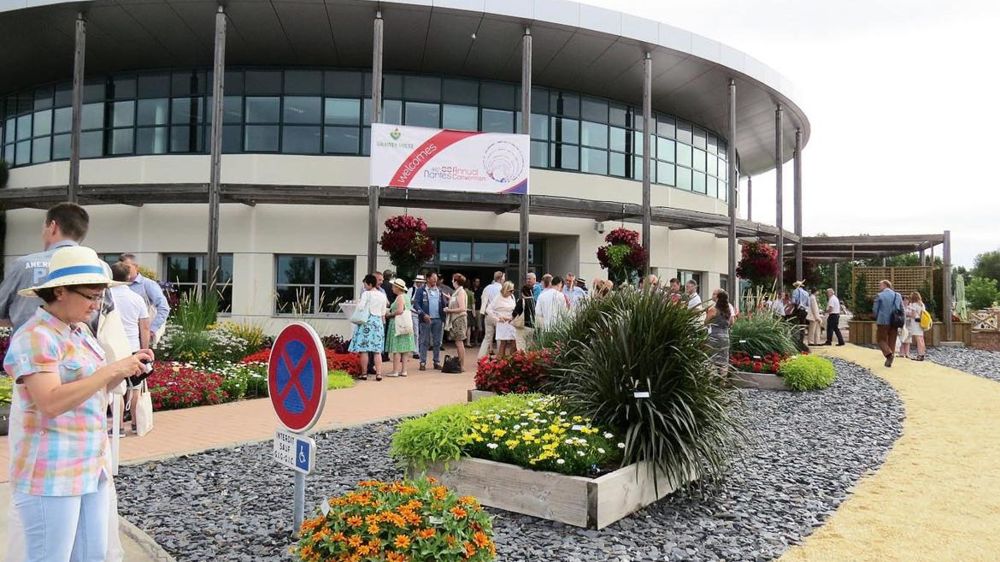 De nombreux professionnels ont participé aux 30 ans de Graines Voltz dans le cadre de la convention annuelle internationale de Fleuroselect.