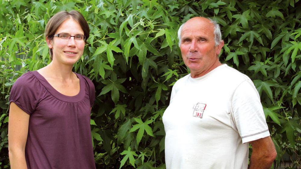 Manuella Thierry a repris, fin 2008, en tant que gérant non salarié, l'entreprise créée par son père, Michel, en 1992. Elle a rapidement pris en main le dossier urgent du document unique.PHOTO : PASCAL FAYOLLE Manuella Thierry a repris, fin 2008, en tant que gérant non salarié, l'entreprise créée par son père, Michel, en 1992. Elle a rapidement pris en main le dossier urgent du document unique.PHOTO : PASCAL FAYOLLE