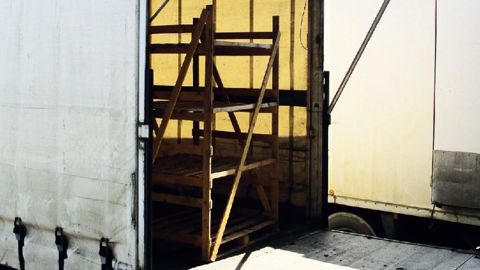 La redevance kilométrique a pour but de faire payer aux poids lourds l'usage du réseau routier national non concédé (les autoroutes gratuites, les routes nationales), ainsi que certaines routes départementales.