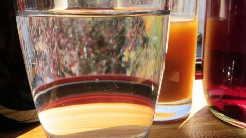 Au sein de l'entreprise, la consommation de boissons non alcoolisées permettra de fêter les événements heureux en conservant la convivialité et une bonne cohésion d'équipe.PHOTO : ODILE MAILLARD