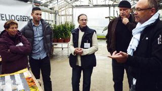 À l'occasion des journées portes ouvertes de la ville d'Annemasse (74), la société Heliogreen a fait connaître sa nouvelle identité, par l'intermédiaire de son directeur, Philippe Lamouille (à droite). À l'occasion des journées portes ouvertes de la ville d'Annemasse (74), la société Heliogreen a fait connaître sa nouvelle identité, par l'intermédiaire de son directeur, Philippe Lamouille (à droite).