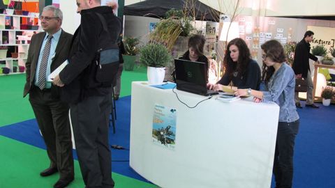 Chaque année, le Salon du végétal représente le temps fort des actions de la Bourse à l'emploi, avec un stand dédié propice aux rencontres entre le lycée agricole et horticole de Luçon-Pétré, les entreprises en quête de collaborateurs et les personnes en recherche d'emplois ou de stages.