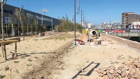 Comment préserver les sols dans la ville du futur pour qu'il en reste à disposition pour des espaces verts : tel sera l'un des enjeux des prochaines rencontres techniques de Seine-Saint-Denis, au lycée Fénelon de Vaujours (93).