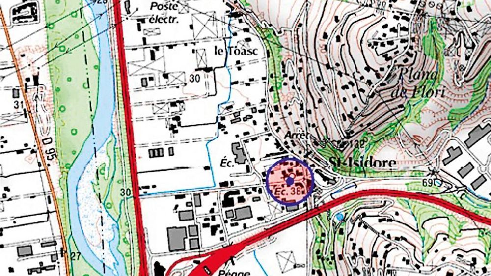 À Nice, une zone de 100 mètres de rayon autour du foyer a été définie, pour laquelle les mesures (désinsectisation, arrachage et incinération) sont prises.PHOTO : DRAAF, IGN-SCAN 25, GEOFLA, BDTOPO