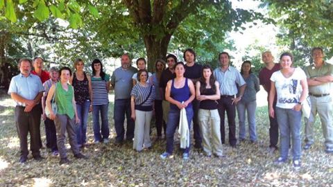 Mardi 28 juin dernier, le groupe des vingt partenaires du programme européen Reinforce a été accueilli aux pépinières Robin, sur le site de Valernes, dans les Alpes-de- Haute-Provence (04).PHOTO : PÉPINIÈRES ROBIN