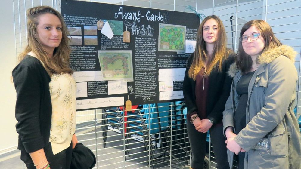 L'équipe du lycée agricole et horticole de Saint-Germain-en-Laye (78) a défendu avec enthousiasme son dossier de jardin agro-écologique « Avant-GardeN ». L'équipe du lycée agricole et horticole de Saint-Germain-en-Laye (78) a défendu avec enthousiasme son dossier de jardin agro-écologique « Avant-GardeN ».