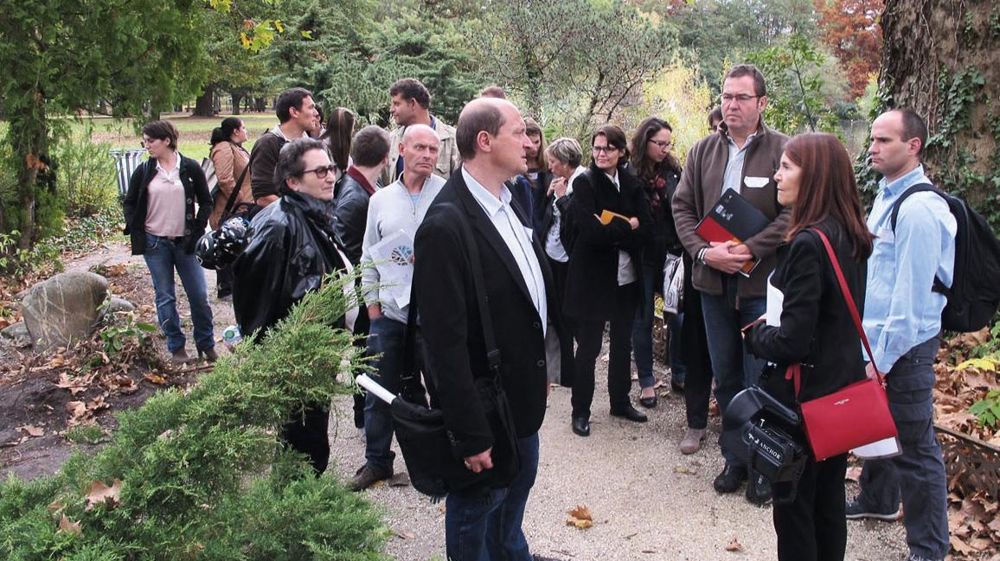 Plus d'une centaine de participants (élus et agents des collectivités territoriales, associations...) ont assisté à l'atelier régional. L'après-midi, une visite au parc du Vivier de Mérignac a permis de prolonger les échanges. Plus d'une centaine de participants (élus et agents des collectivités territoriales, associations...) ont assisté à l'atelier régional. L'après-midi, une visite au parc du Vivier de Mérignac a permis de prolonger les échanges.