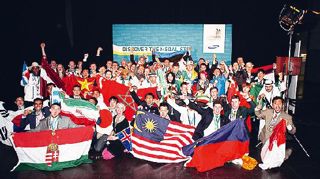En juillet 2013, à Leipzig, en Allemagne, l'équipe de France a reçu huit médailles et seize médaillons d'excellence. PHOTO : WORLDSKILLS FRANCE En juillet 2013, à Leipzig, en Allemagne, l'équipe de France a reçu huit médailles et seize médaillons d'excellence. PHOTO : WORLDSKILLS FRANCE