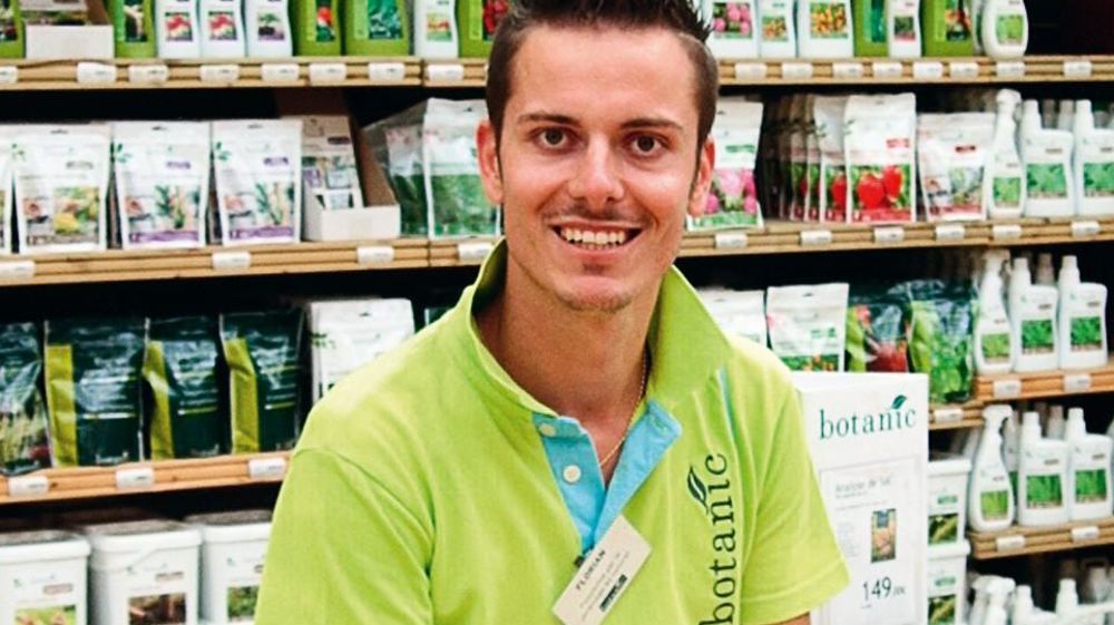 Florian Caumettes a bénéficié d'une formation interne intitulée « Le management par le calme et la communication juste ». Une méthode conçue pour favoriser les initiatives, devenues indispensables pour faire face aux transformations des métiers de la jardinerie. Florian Caumettes a bénéficié d'une formation interne intitulée « Le management par le calme et la communication juste ». Une méthode conçue pour favoriser les initiatives, devenues indispensables pour faire face aux transformations des métiers de la jardinerie.