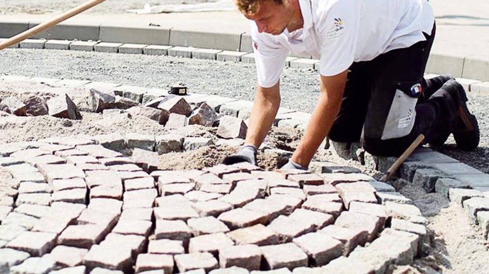 Les jardiniers-paysagistes font partie des métiers qui concourent aux niveaux régional, national et mondial.PHOTO : WORLDSKILLS Les jardiniers-paysagistes font partie des métiers qui concourent aux niveaux régional, national et mondial.PHOTO : WORLDSKILLS