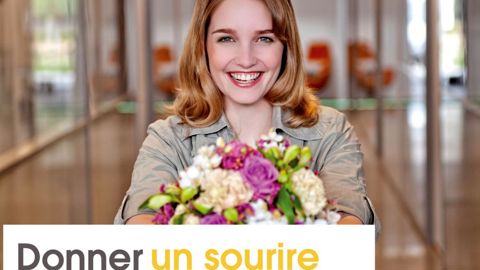 La campagne d'octobre menée conjointement par Val'hor et l'Office hollandais des fleurs décline des raisons nouvelles, surprenantes et extraordinaires d'offrir des fleurs.