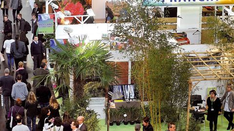 Le nombre d'exposants sur le stand collectif français ne cesse d'augmenter. En 2012, dix-sept entreprises exposeront sur deux stands, avec le soutien de la FNPHP, de Végépolys et de la région Pays de la Loire. Les visiteurs sont invités à un cocktail de bienvenue le 25 janvier à 18 h, dans le hall 2.PHOTO : RAINER SCHIMM/©MESSE ESSEN GMBH