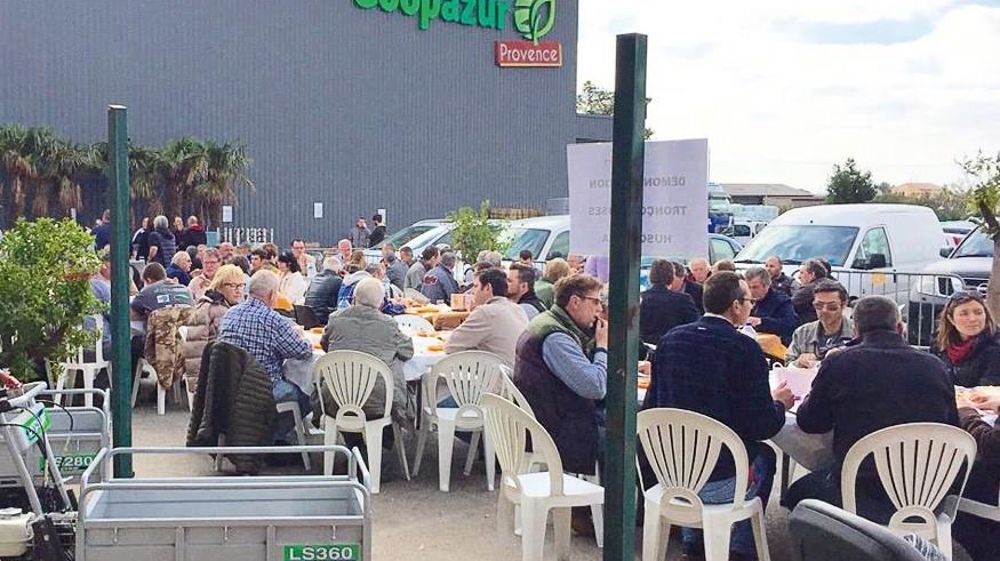 Comme leur nom l'indique, les rencontres « Entre Pros » sont l'occasion de procéder, dans une ambiance conviviale, à des échanges dédiés à l'avenir des filières horticoles et à la découverte de solutions et de matériels.PHOTO : COOPAZUR