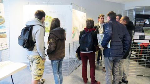 Les élèves des six établissements horticoles d'Île-de-France qui ont participé au concours ont présenté leurs projets au jury et à des professionnels venus assister à une journée technique à Saint-Germain-en-Laye (78).