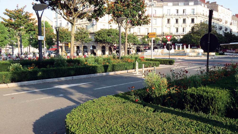 Angers est la première ville verte de France selon le classement établi récemment par l'Unep. Et ça se voit dès la sortie de la gare SNCF ! Angers est la première ville verte de France selon le classement établi récemment par l'Unep. Et ça se voit dès la sortie de la gare SNCF !