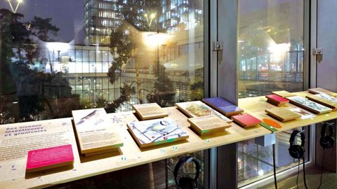 Le jardin de la Bibliothèque nationale de France a fait couler beaucoup d'encre lors de sa réalisation, en 1995. Mais il est devenu aujourd'hui un lieu de biodiversité...ARCHITECTE : D. PERRAULT. COPYRIGHT : ADAGP, 2012. PHOTO : DAVID PAUL CARR/BNF