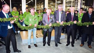 Le 57e magasin Truffaut de France a été inauguré le 5 mars dernier. Il est basé à Fourqueux, près de Saint-Germain-en-Laye, dans les Yvelines, et connaît un bon démarrage grâce à une météo printanière clémente.PHOTO : PHILIPPE GROLIER Le 57e magasin Truffaut de France a été inauguré le 5 mars dernier. Il est basé à Fourqueux, près de Saint-Germain-en-Laye, dans les Yvelines, et connaît un bon démarrage grâce à une météo printanière clémente.PHOTO : PHILIPPE GROLIER