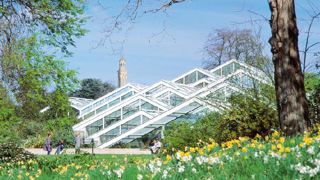 Le site Kew Royal Botanic Gardens est inscrit sur la liste du patrimoine mondial de l'humanité. Avec plus de 250 ans d'histoire, il abrite des collections botaniques, des serres, des laboratoires (biotechnologie de conservation, sciences des plantes), une banque d'ADN, un herbier...PHOTO : RBG KEW Le site Kew Royal Botanic Gardens est inscrit sur la liste du patrimoine mondial de l'humanité. Avec plus de 250 ans d'histoire, il abrite des collections botaniques, des serres, des laboratoires (biotechnologie de conservation, sciences des plantes), une banque d'ADN, un herbier...PHOTO : RBG KEW