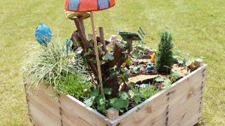 Cette création d'enfants, à Saint-Barthélémy-d'Anjou (49), a été mise en place dans le cadre du concours « Jardins d'expression » organisé par Angers Loire Métropole.PHOTO : PLANTE & CITÉ Cette création d'enfants, à Saint-Barthélémy-d'Anjou (49), a été mise en place dans le cadre du concours « Jardins d'expression » organisé par Angers Loire Métropole.PHOTO : PLANTE & CITÉ