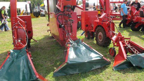 Les actions standardisées du dispositif expérimental du CEPP concernent des équipements d'application comme ces matériels de désherbage en arboriculture.