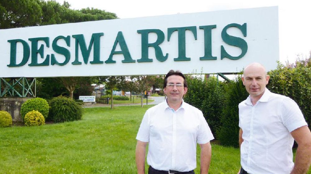 Patrick Chassagne (à droite) et Dominique Audy président désormais aux destinées des pépinières Desmartis. Leur premier objectif est « d'adapter la production aux quantités vendues ».PHOTO : DESMARTIS Patrick Chassagne (à droite) et Dominique Audy président désormais aux destinées des pépinières Desmartis. Leur premier objectif est « d'adapter la production aux quantités vendues ».PHOTO : DESMARTIS