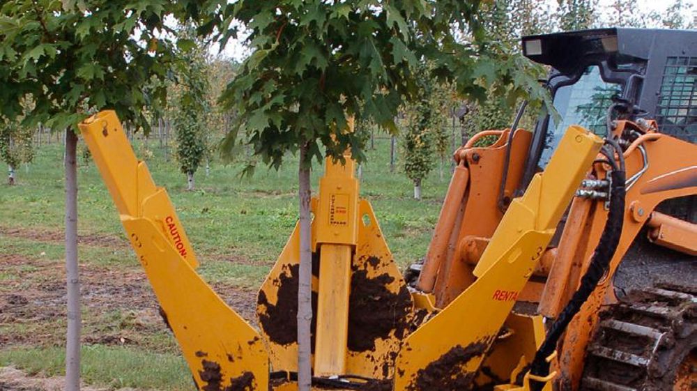 Présente pour la première fois sur le salon, la société Dutchman Industries de l'Ontario (Canada) présentera une arracheuse de motte qui allie légèreté, fonctionnement simple et prix relativement faible.PHOTO : DUTCHMAN INDUSTRIES