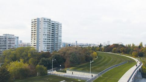 Le parc Jean Moulin - Les Guilands, situé sur les communes de Bagnolet et de Montreuil, est l'un des éléments du réseau Natura 2000 du département.