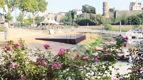 Les villes labellisées par le CNVVF, qu'elles disposent de 4 fleurs comme ici Angers ou qu'elles en aient moins, doivent valoriser leur potentiel touristique... Tel sera l'enjeu des Assises, cette année, à Menton.