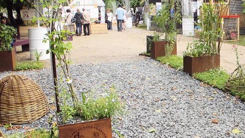 La cabane Polypode, réalisée par « De la plume à la bêche » et « Dadagreen », lauréats « Cité verte » 2014.