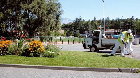 Une recommandation vise à renforcer la coopération entre fabricants pour permettre la conception conjointe d'un pesticide et de l'EPI (équipement de protection individuelle) correspondant.PHOTO : PASCAL FAYOLLE
