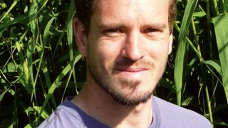 Benjamin Restif est l'un des membres du réseau Aquatiris, qui milite pour l'assainissement non collectif par phytoépuration.