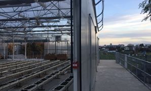 La ferme ouverte de Saint-Denis organisait deux tables-rondes sur l'agriculture urbaine et les serres en toiture le 18 octobre 2022. La ferme ouverte de Saint-Denis organisait deux tables-rondes sur l'agriculture urbaine et les serres en toiture le 18 octobre 2022.