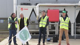 Le négociant en pommes de terre, Pierre Coisnon, au micro, n'hésite pas à parler de "tsunami d'inflation alimentaire qui se prépare", pour la récolte de 2023. Le négociant en pommes de terre, Pierre Coisnon, au micro, n'hésite pas à parler de "tsunami d'inflation alimentaire qui se prépare", pour la récolte de 2023.