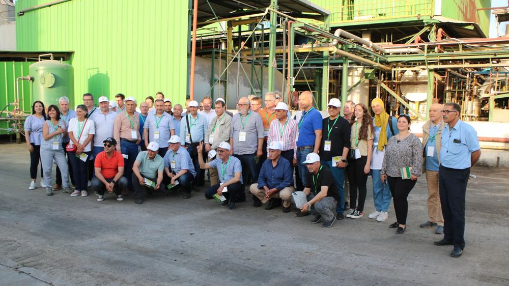 Des délégations algérienne, marocaine, tunisienne et française ont visité l’usine de trituration de Carthage grains. © R. Borget 