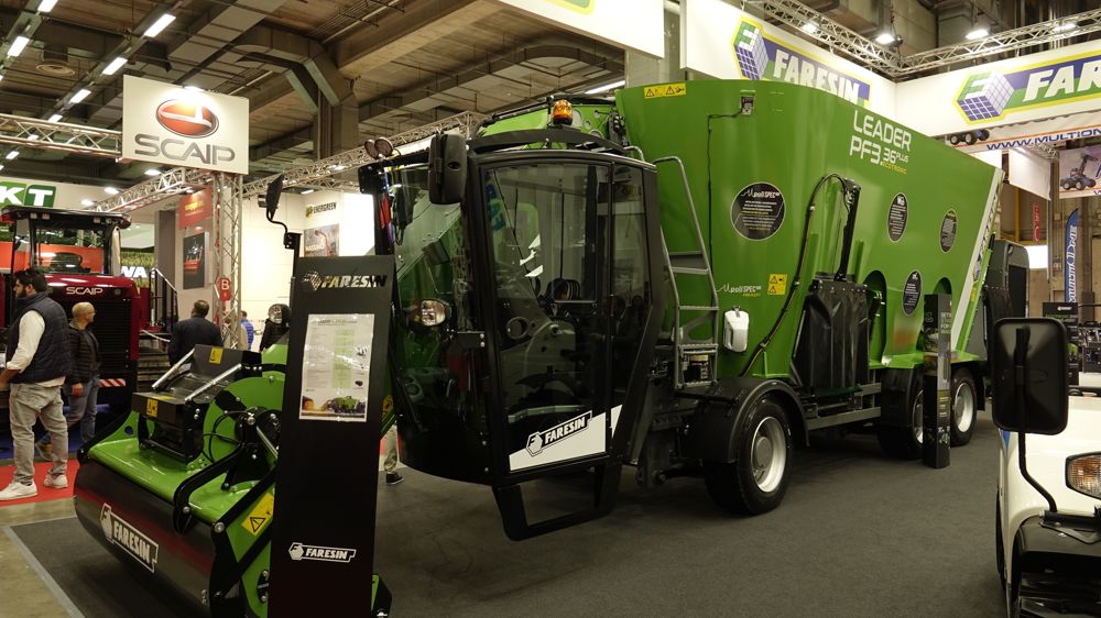 Faresin : les dispositifs de la mélangeuse Leader PF3 Plus s'interconnectent 