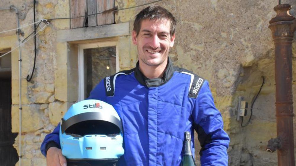 Jérémy Turpin, producteur de Vouvray pétillant, se passionne pour le rallye automobile. © A. Richard