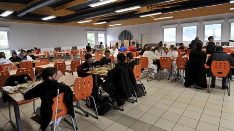 À compter du 1er mars, les cantines et les restaurants devront indiquer l’origine ou la provenance des viandes bovine, porcine, ovine et de volaille. © Jean-Claude Grelier/GFA À compter du 1er mars, les cantines et les restaurants devront indiquer l’origine ou la provenance des viandes bovine, porcine, ovine et de volaille. © Jean-Claude Grelier/GFA
