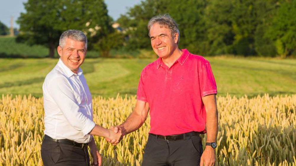 À gauche, Olivier Clanchin, dirigeant de Triballat Noyal et Gérard Le Goff, dirigeant de Céréco © Gwenael Saliou