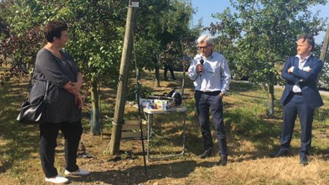 Frédérique Vidal, ministre de l’Enseignement supérieur, de la Recherche et de l’Innovation, en visite à l’IRHS le 20 juillet. © Inra Frédérique Vidal, ministre de l’Enseignement supérieur, de la Recherche et de l’Innovation, en visite à l’IRHS le 20 juillet. © Inra