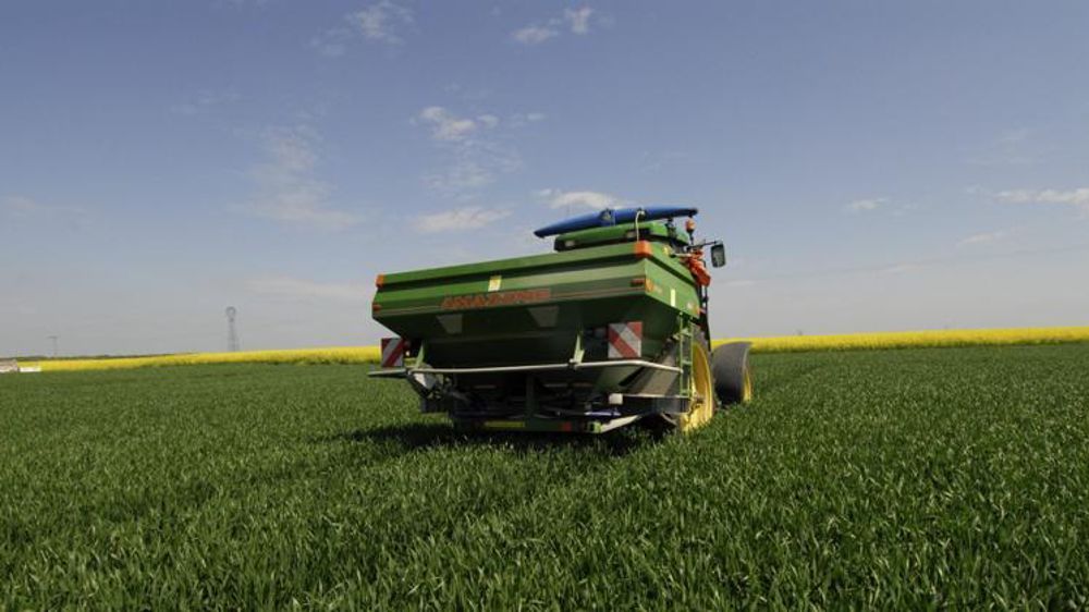 Épandage d’engrais. © Jean-Claude Grelier/GFA