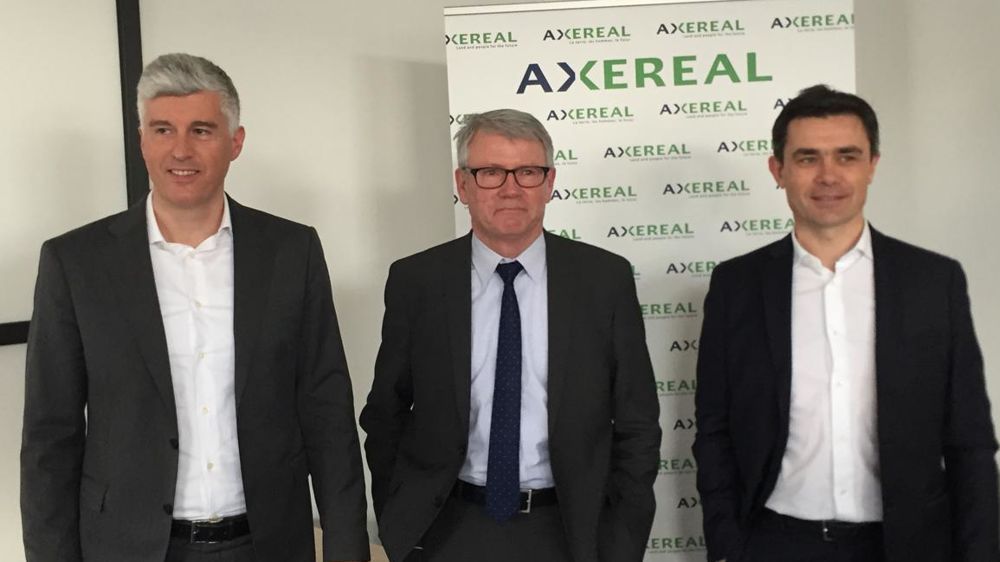 Yvan Schaepman, directeur de Boortmalt, Jean-François Loiseau, président d’Axéréal, et Paul-Yves L’Anthoën, directeur général d’Axéréal, lors du point de presse le jeudi 10 janvier. © F. Melix