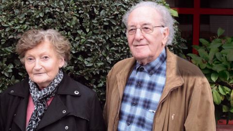 1. Anne-Lise et Léon Vesper ont lancé le premier Lien horticole le 1er avril 1964. Le journal était alors publié les 1er et 15 de chaque mois, une périodicité qui sera modifiée en 1979, le Lien devenant hebdomadaire.